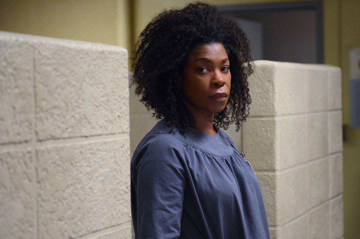 Lorraine Toussaint, mint Yvonne 'Vee' Parker