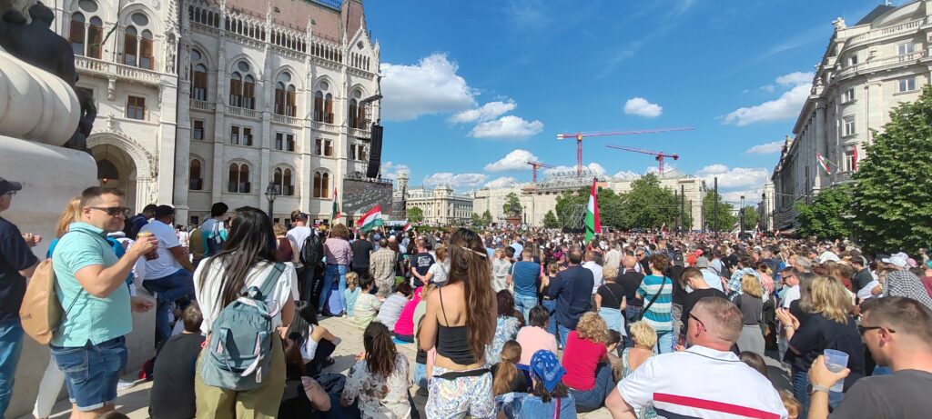 Szia, negyedik Köztársaság!